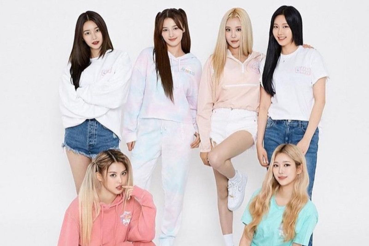 Grup K-pop Momoland dikabarkan siap untuk "comeback" di awal 2022