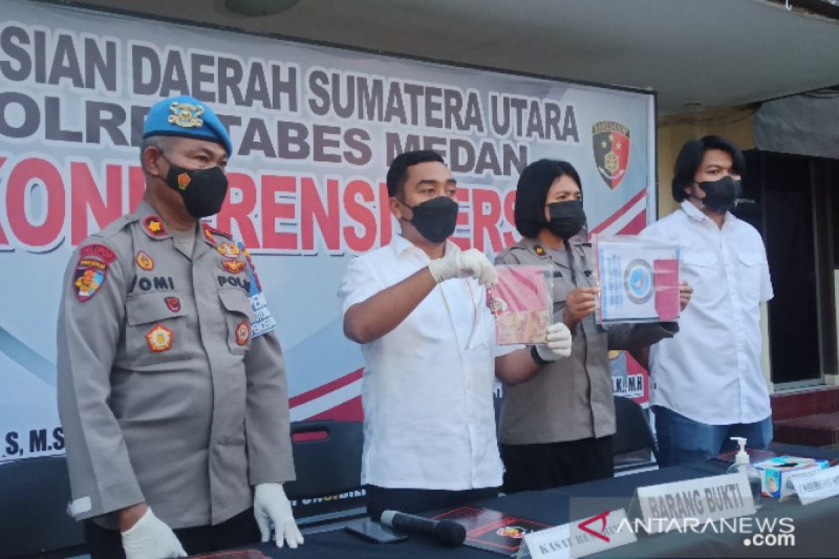 Polisi ciduk anggota LSM pemeras kepala sekolah di Medan