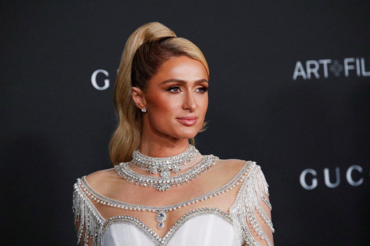 Paris Hilton bangun metaverse lewat game Roblox