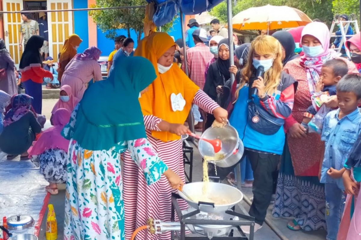 Pemprov Jatim gelar lomba masak khusus ibu-ibu pengungsi Semeru