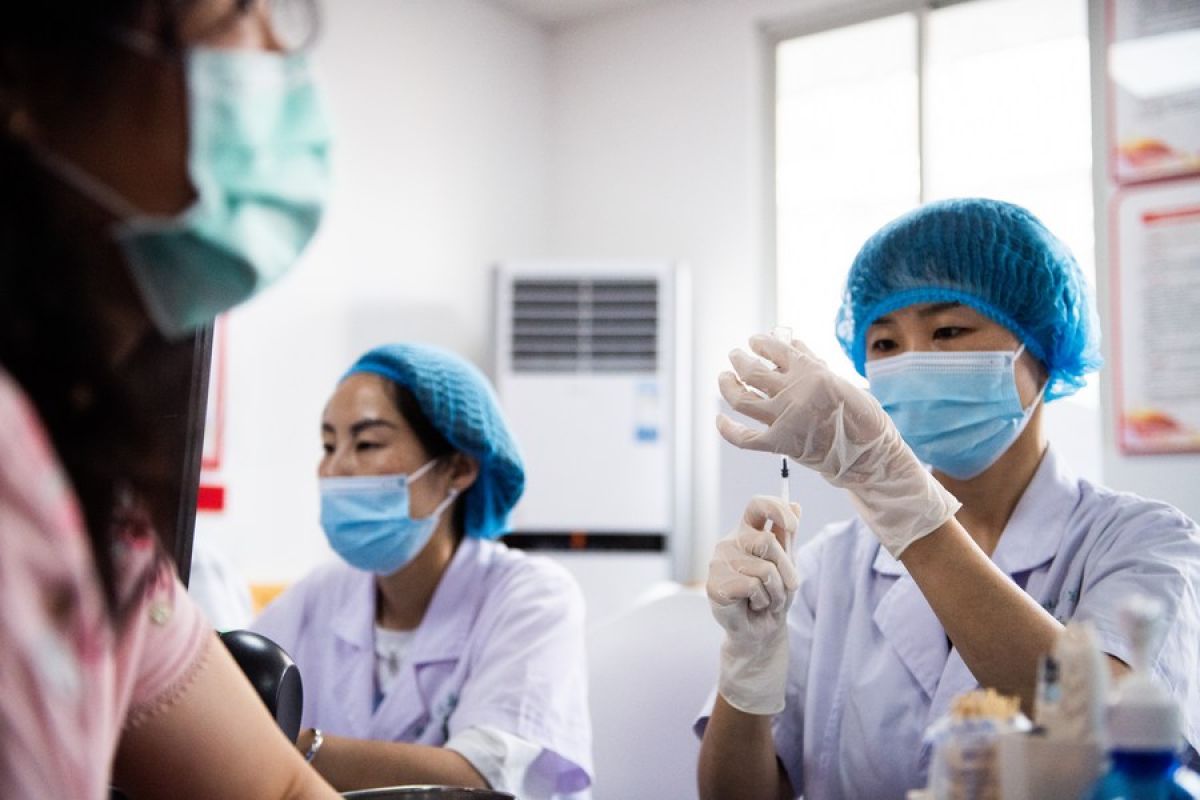 Fosun Pharma kirim 12,4 juta dosis vaksin COVID-19 ke Taiwan