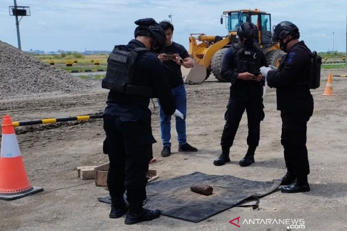 Pekerja proyek JIIPE di Gresik temukan mortir peninggalan Belanda