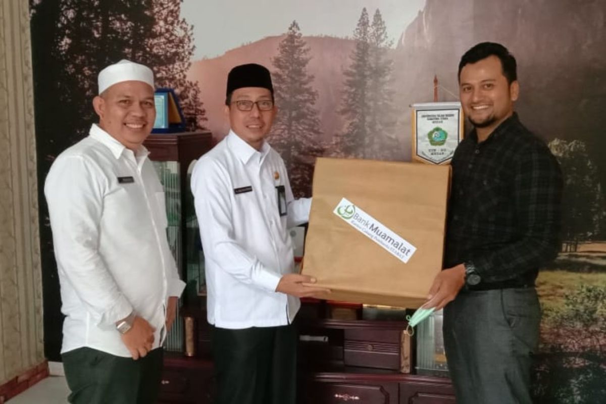 Kemenag Langkat terima bantuan dari Bank Mualamat Stabat