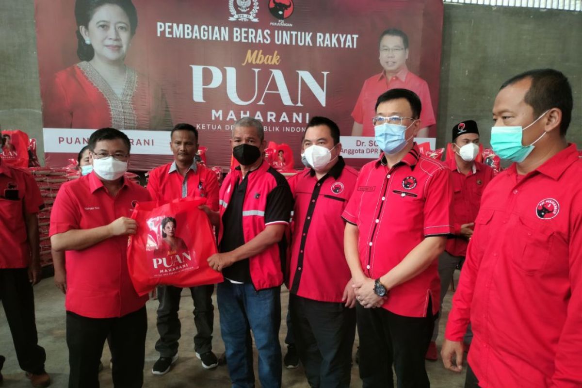 Puan Maharani bantu 8.000 paket beras bagi kader di Medan dan Deliserdang