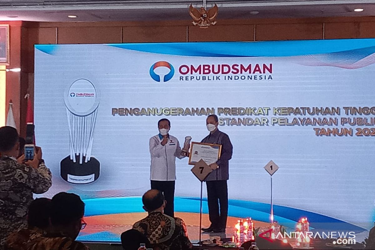 Kemlu raih penghargaan kepatuhan tertinggi  dari Ombudsman RI