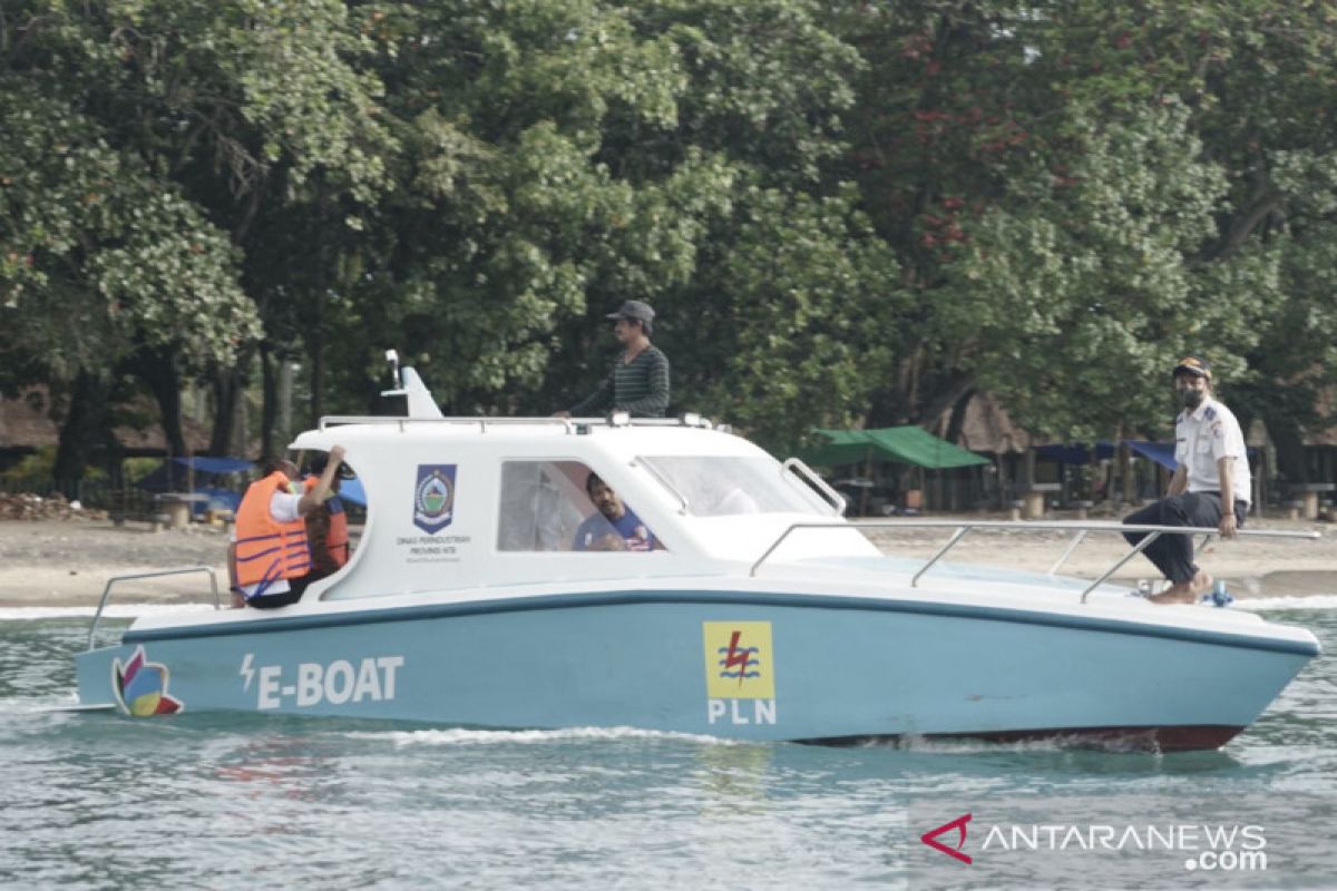 PLN Peduli dukung ekosistem kendaraan listrik, kolaborasi dengan IKM Ciptakan E-Boat