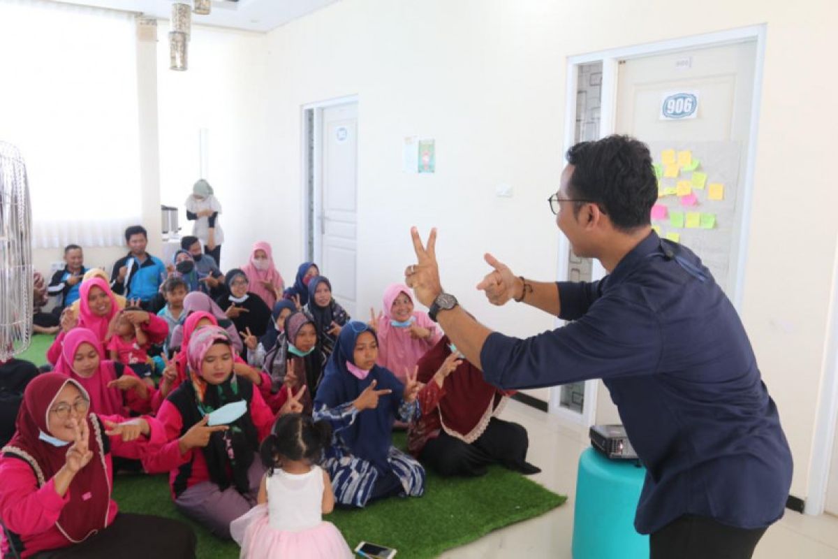 Ministry offers trauma healing for teachers affected by Semeru