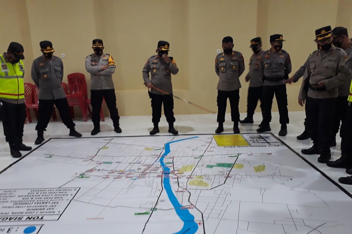 Polres siagakan personel cegah kendaraan luar masuk Kota Kediri