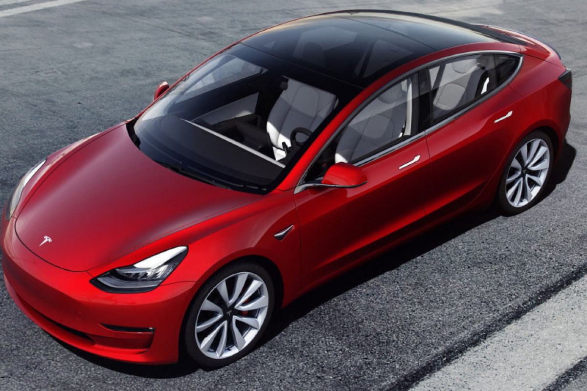 Ini penyebab Tesla 'recall' setengah juta Modle 3 dan Modle S