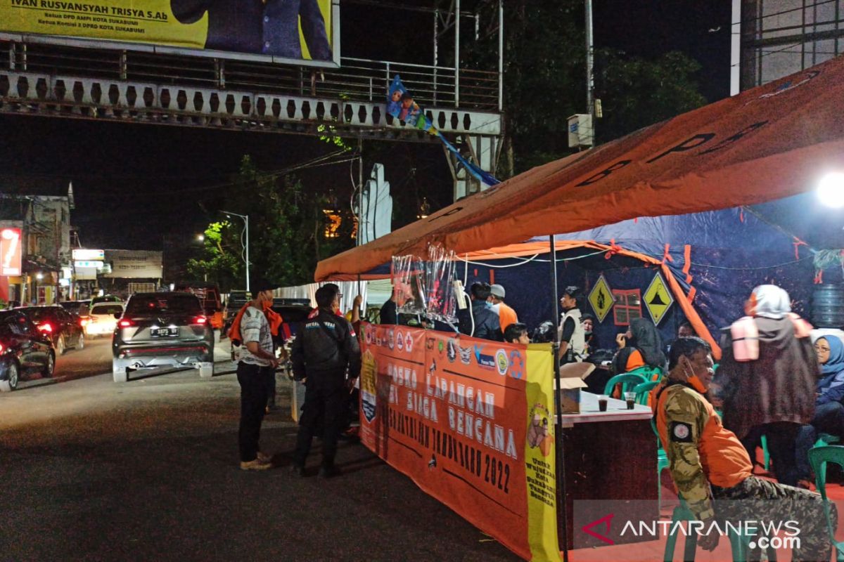 BPBD Kota Sukabumi bersiaga di lokasi rawan bencana di malam pergantian tahun