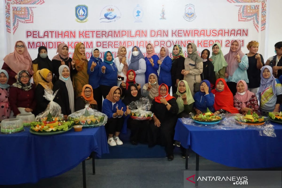 Yayasan Tamaria Royal Internasional adakan pelatihan menghias kue