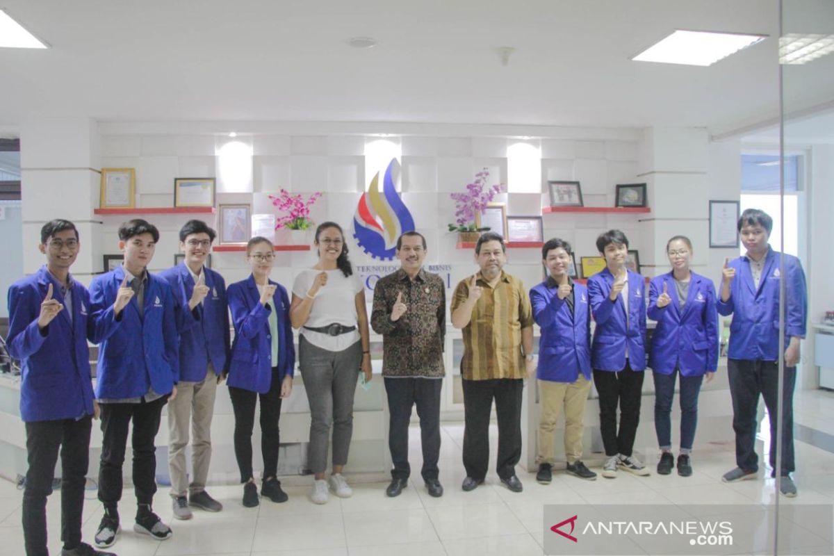Saat kuliah di China, Delapan mahasiswa ITB STIKOM Bali raih prestasi