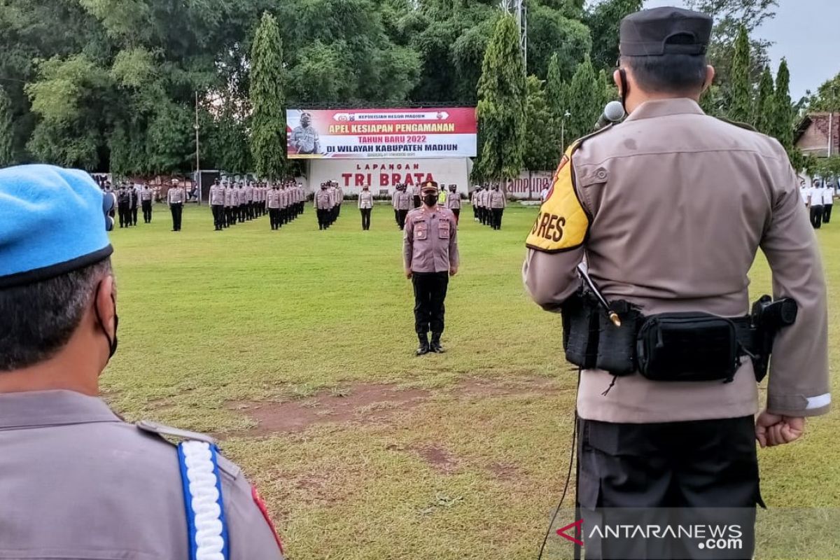 Polres Madiun  cegah kerumunan saat malam pergantian Tahun Baru 2022