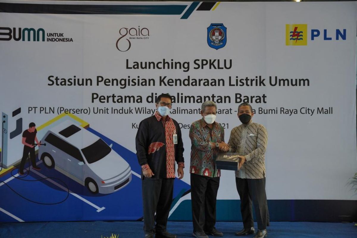 PLN dan Mall Gaia kolaborasi bangun SPKLU pertama di Kalimantan Barat