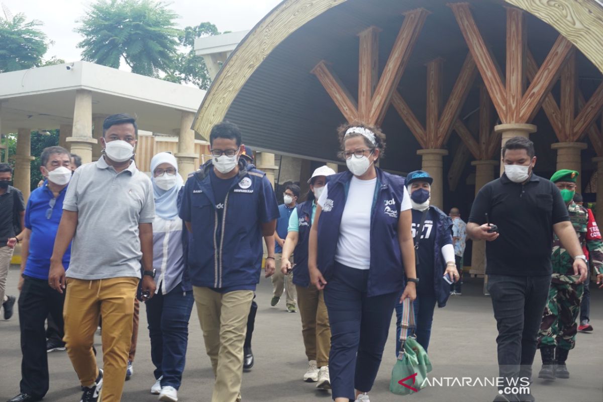 Tourism minister supervises health protocol implementation in Ancol