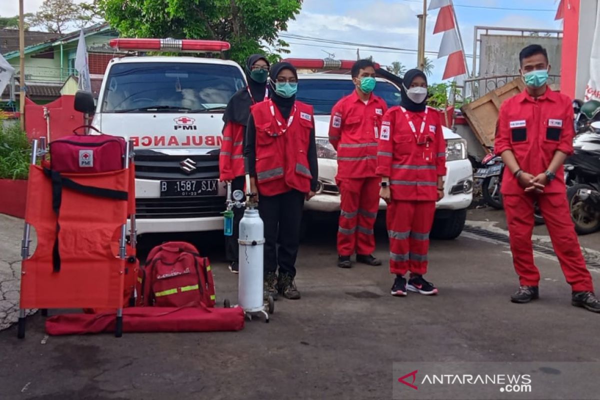 PMI Sukabumi siagakan personel pertolongan pertama di lokasi rawan kecelakaan