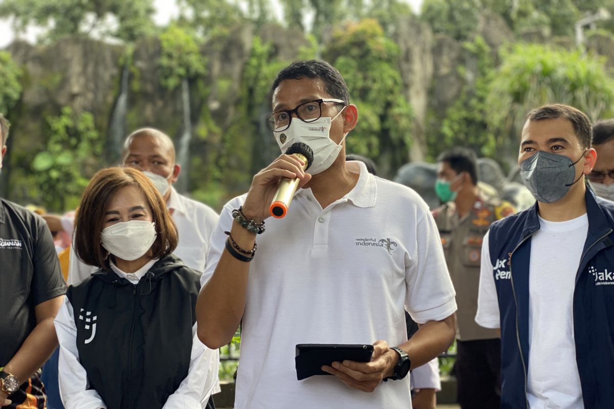 Sandiaga Uno: Ragunan berikan contoh baik dalam penerapan prokes