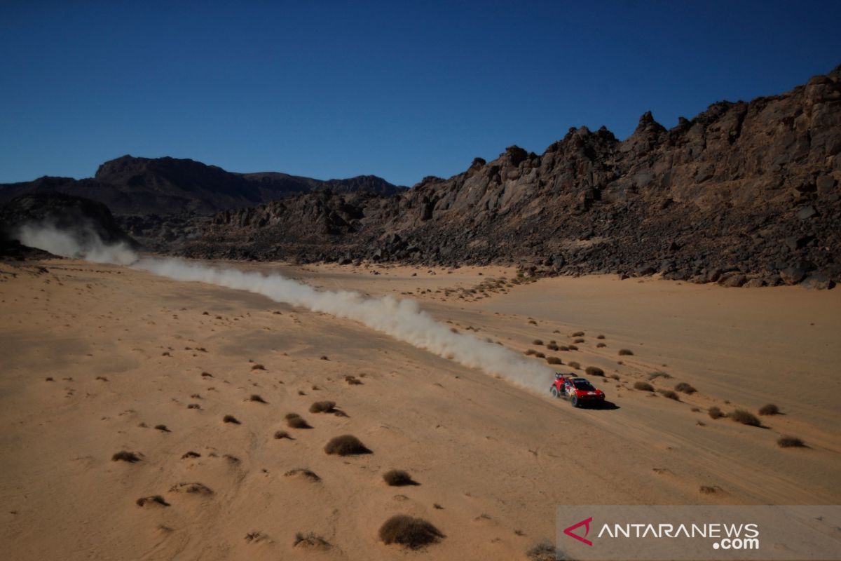 Al-Attiyah klaim etape 4 Dakar