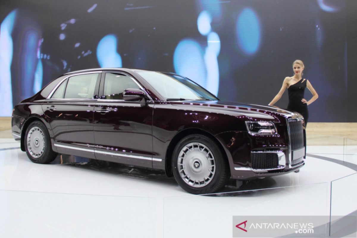Rusia perluas ekspor mobil mewah berlapis baja Aurus