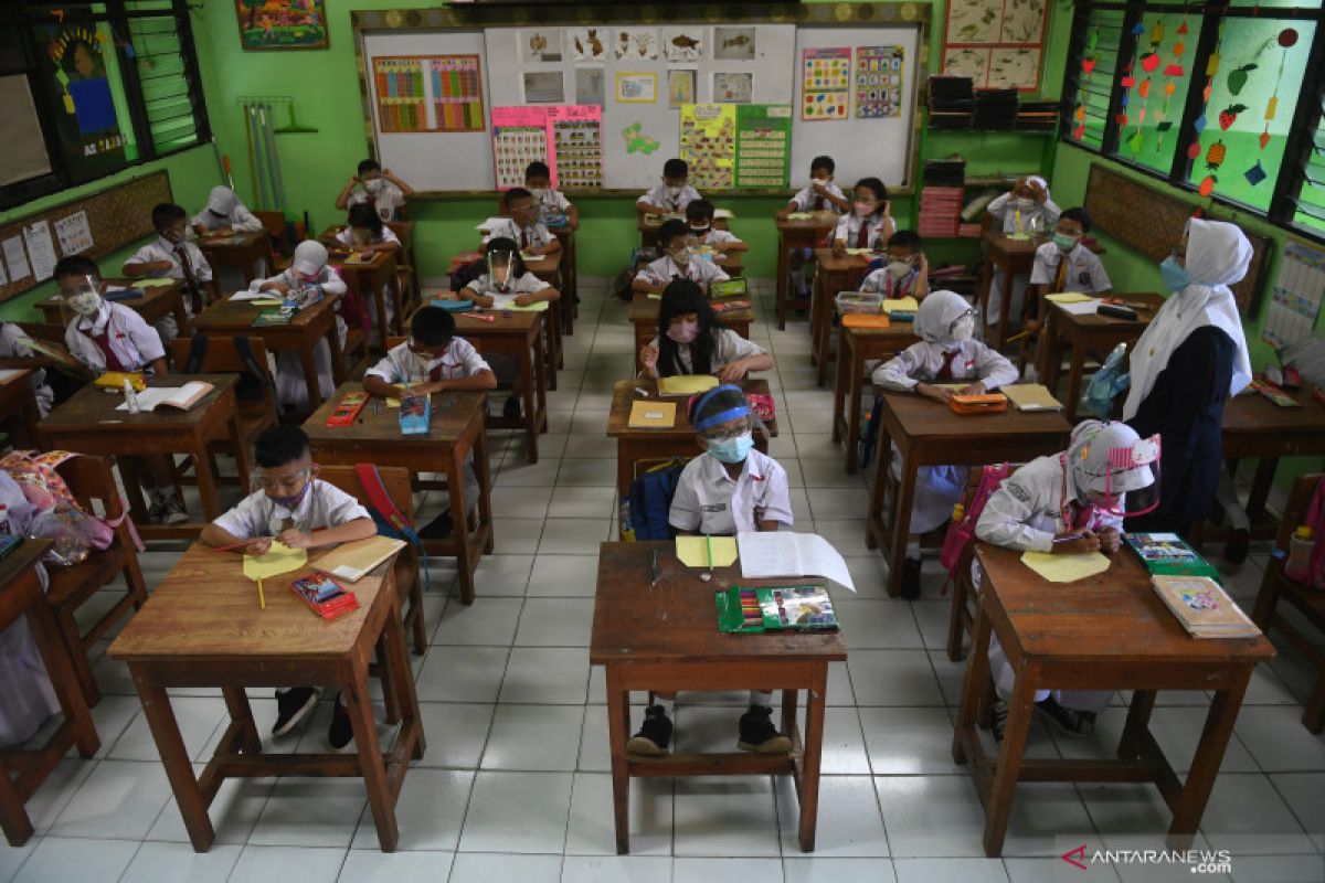 Face-to-face learning running well amid Omicron threat: Jakarta gov't