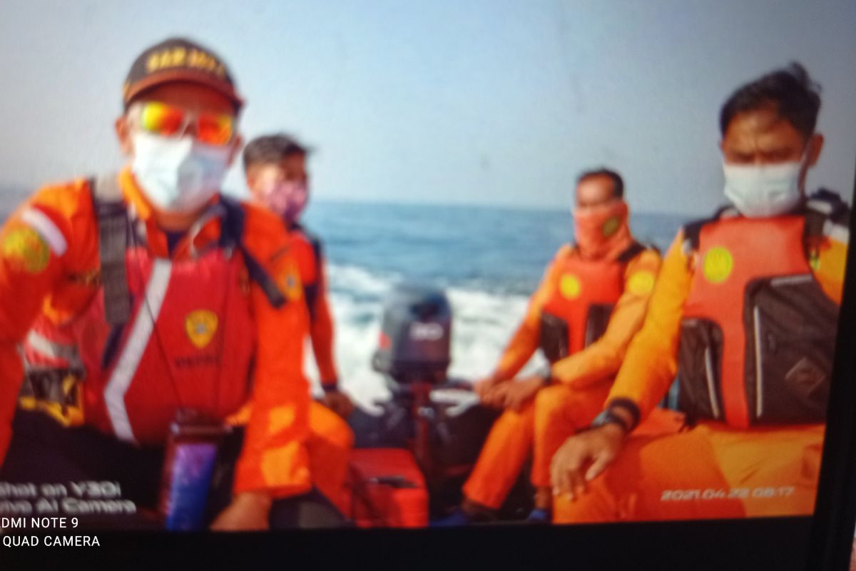 Tim SAR sisir ABK hilang di Perairan Merak Besar Banten