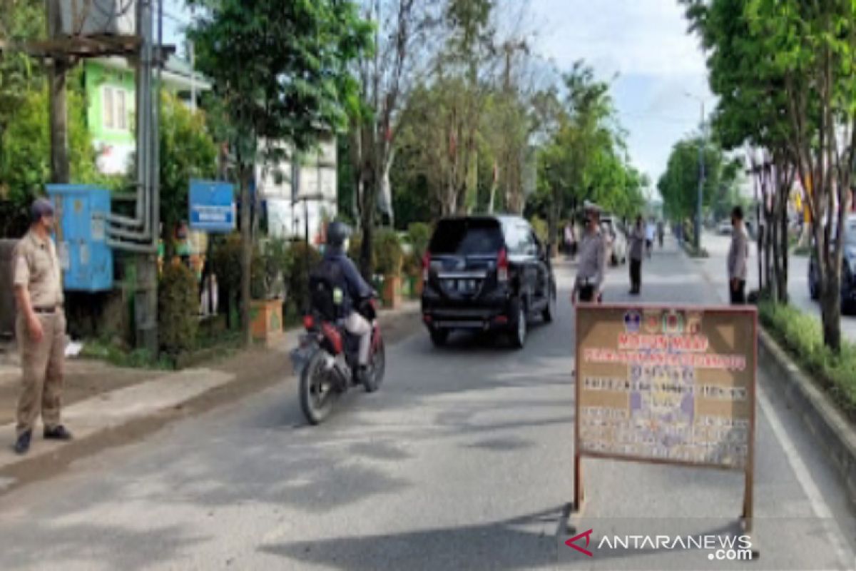 Polsek Sungai Kunjang tertibkan pengguna jalan langgar prokes