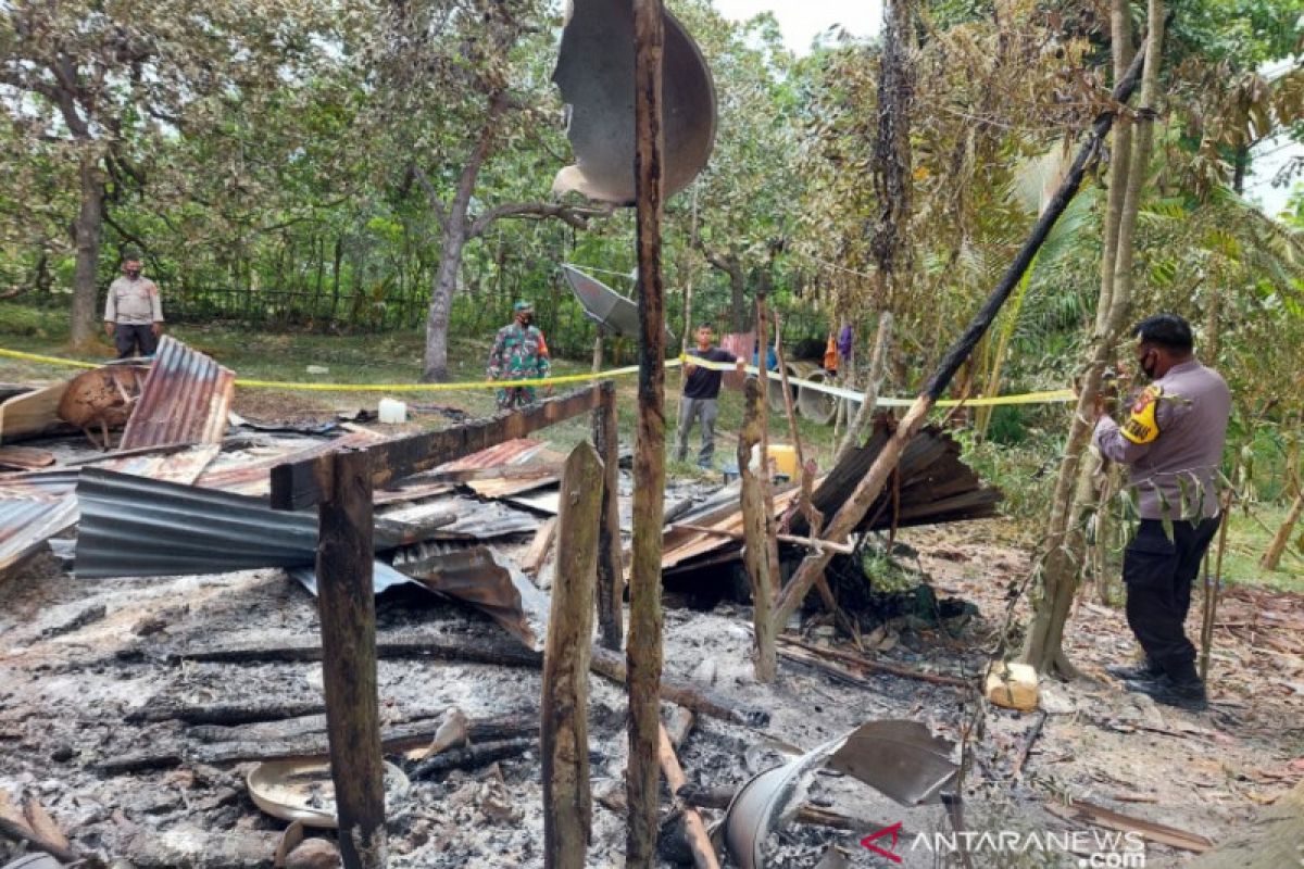 Polisi tangani pembakaran rumah pasutri dituding mempunyai ilmu "parakang"