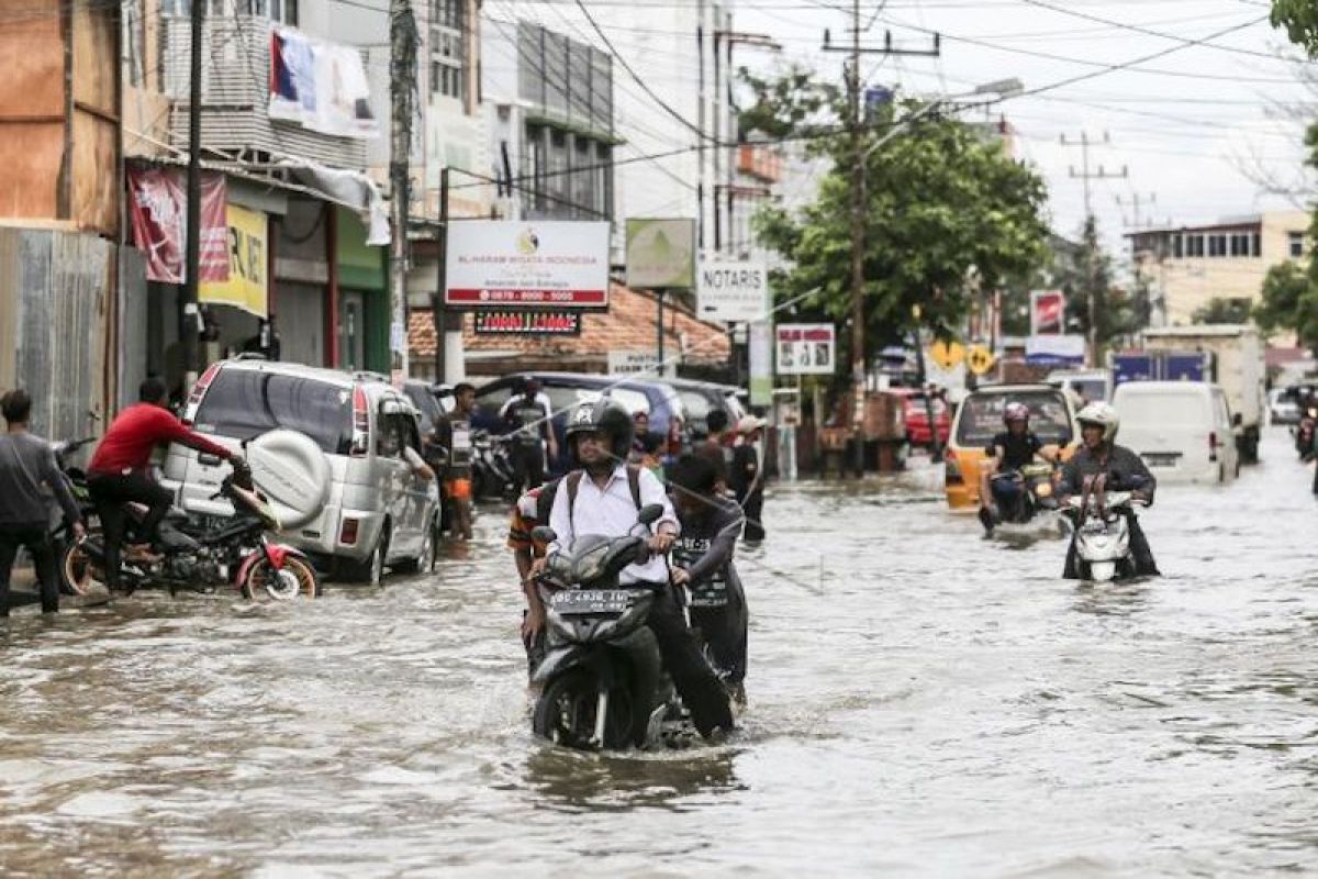 BMKG ingatkan tujuh daerah  di Sumsel bakal hujan deras