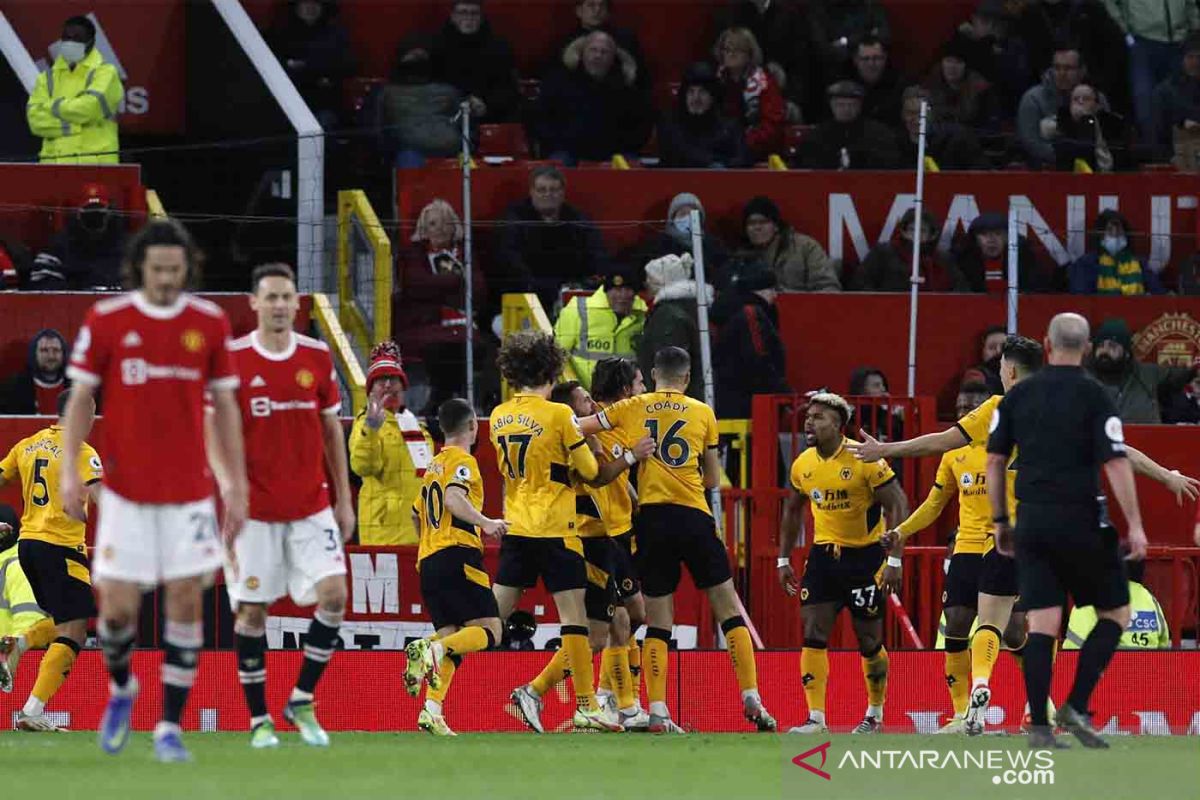 Manchester United ingin datangkan Ruben Neves dan Boubacar Kamara