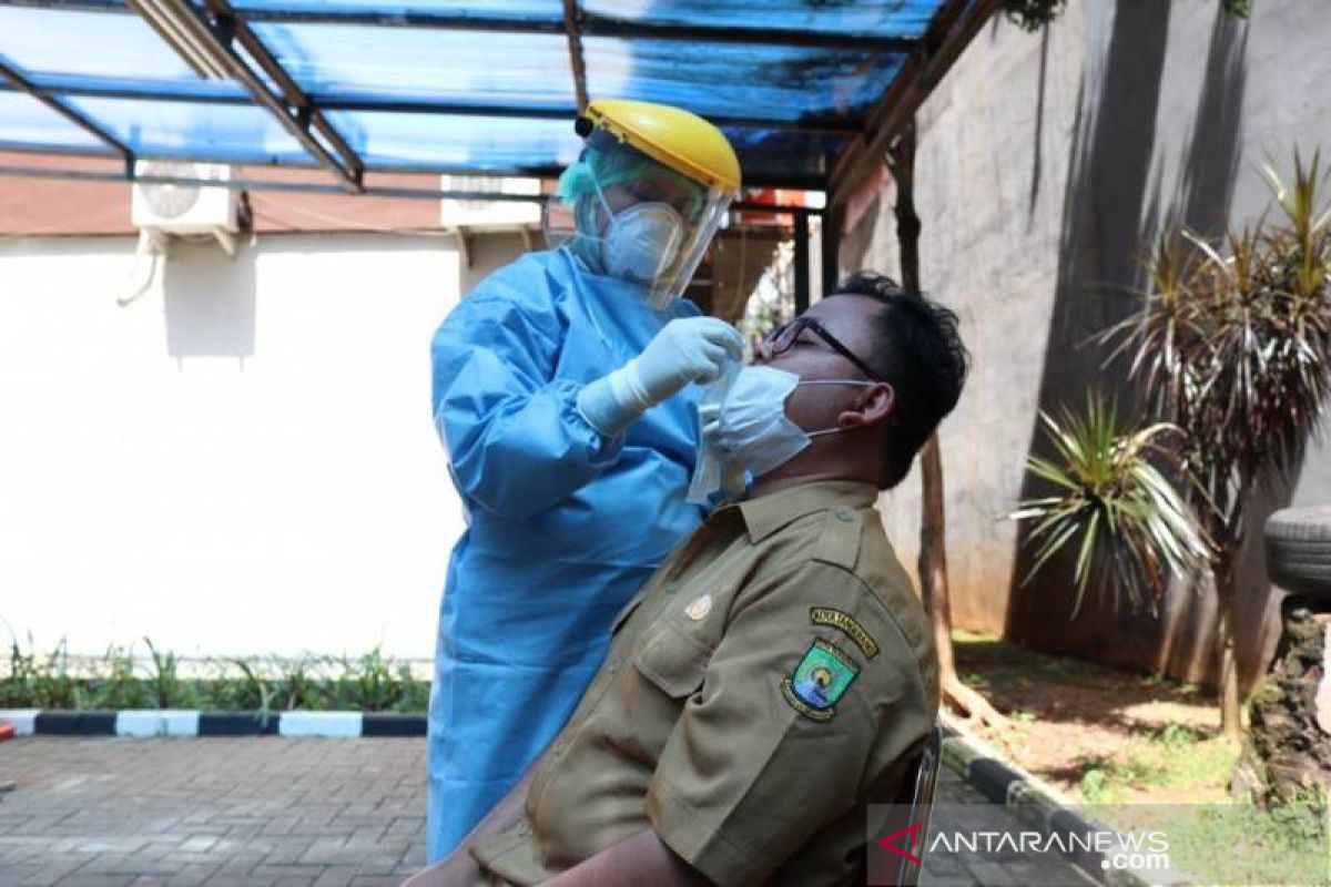 Dinkes Kota Tangerang siapkan ruang isolasi antisipasi kasus hasil PCR 1.300 guru