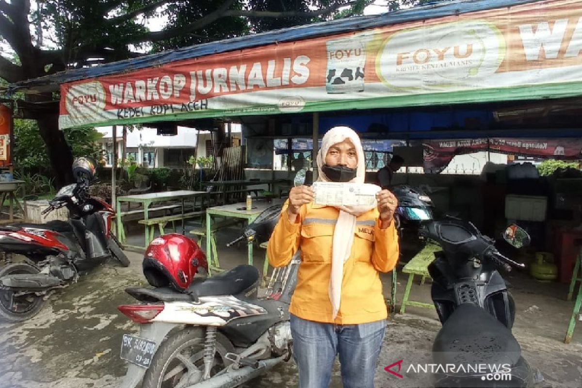 Petugas Kebersihan Kota Medan kehilangan sepeda motor saat bekerja