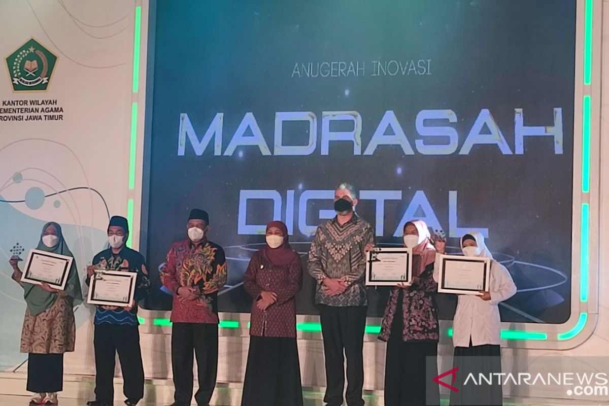 Gubernur Jatim tekankan pentingnya digitalisasi di lingkungan madrasah