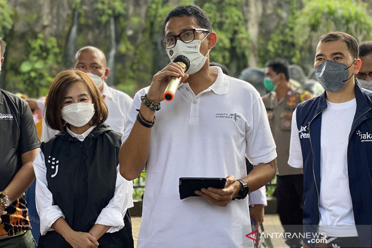 Sandiaga Uno: Kepatuhan terhadap prokes dorong kebangkitan ekonomi