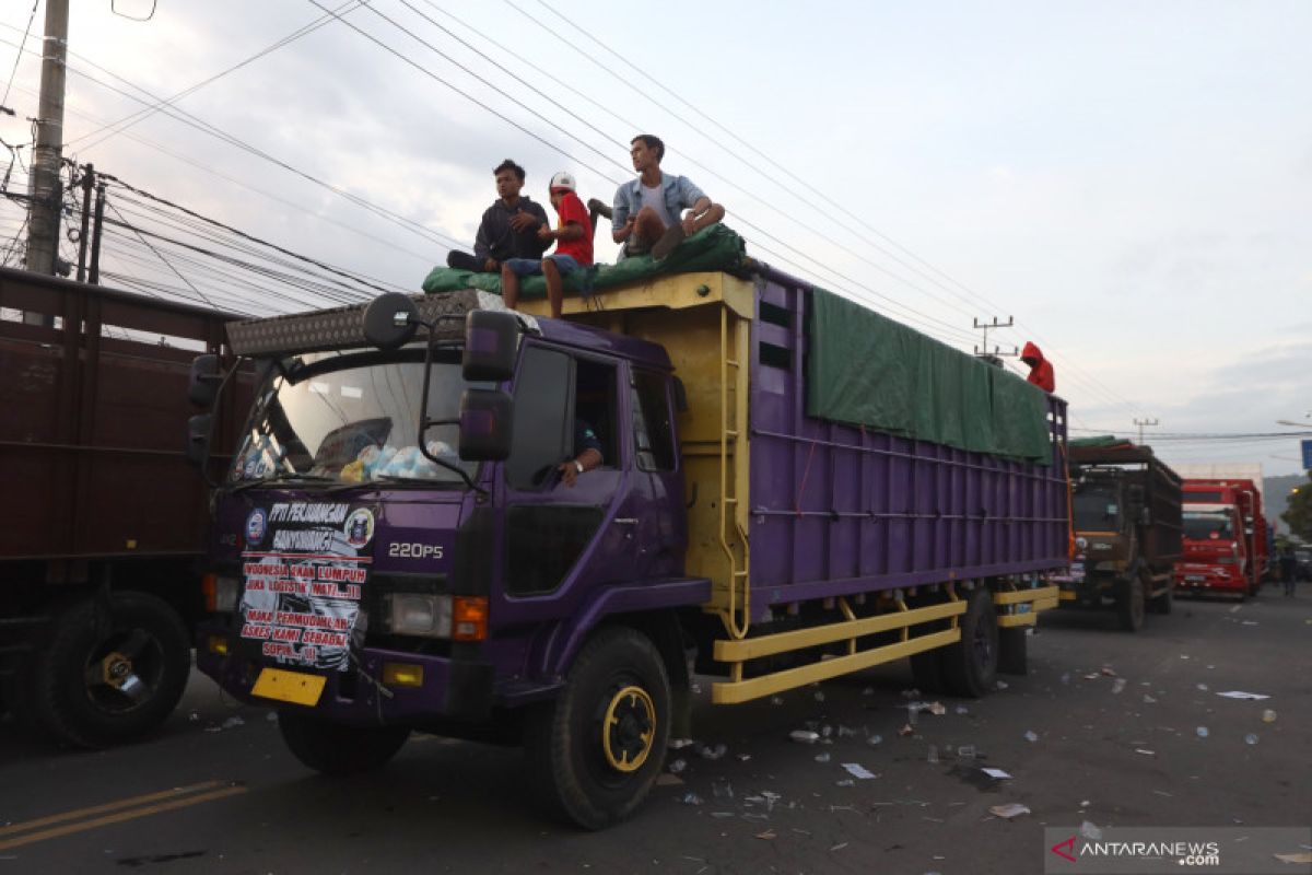 Kemenhub terus tekan angka pengemudi yang langgar aturan muatan