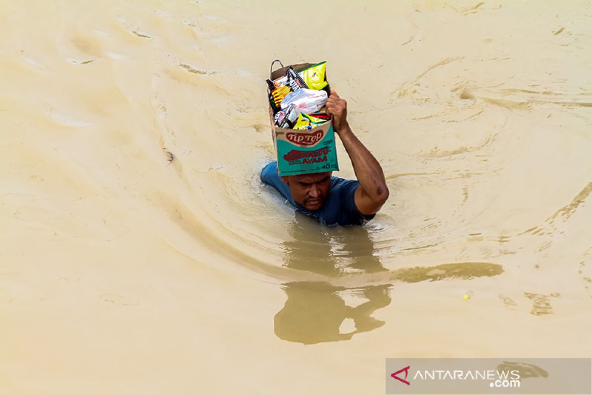 Wanita paruh baya ditemukan meninggal dunia terseret banjir