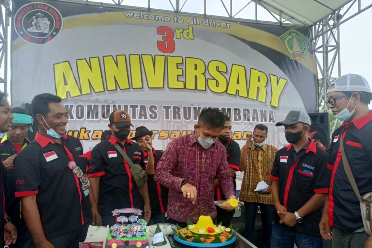 Wakil Bupati Jembrana imbau sopir truk parkir dengan benar