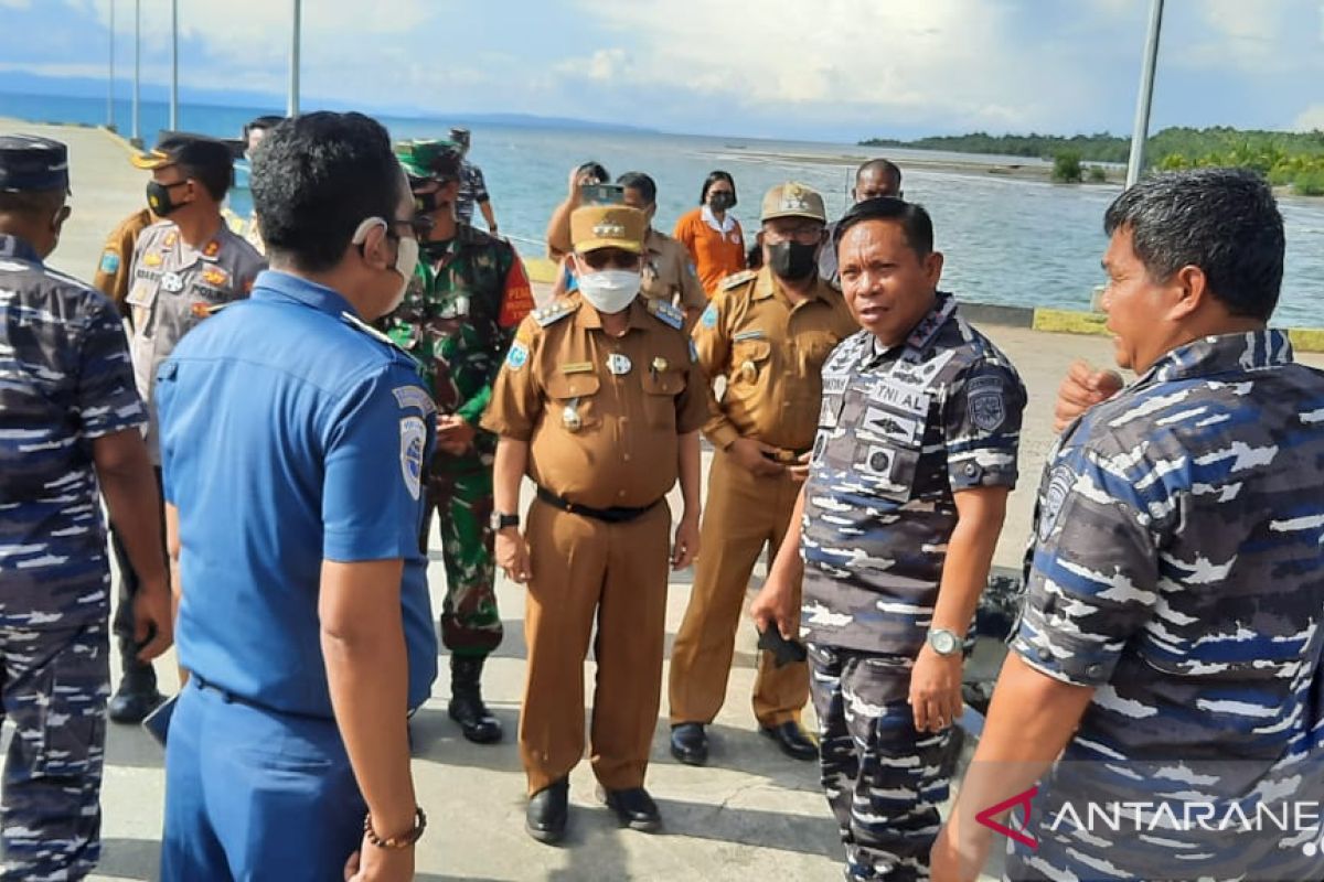 Pangkoarmada III: Pengukuhan KRI Teluk Wondama-527 di Wasior