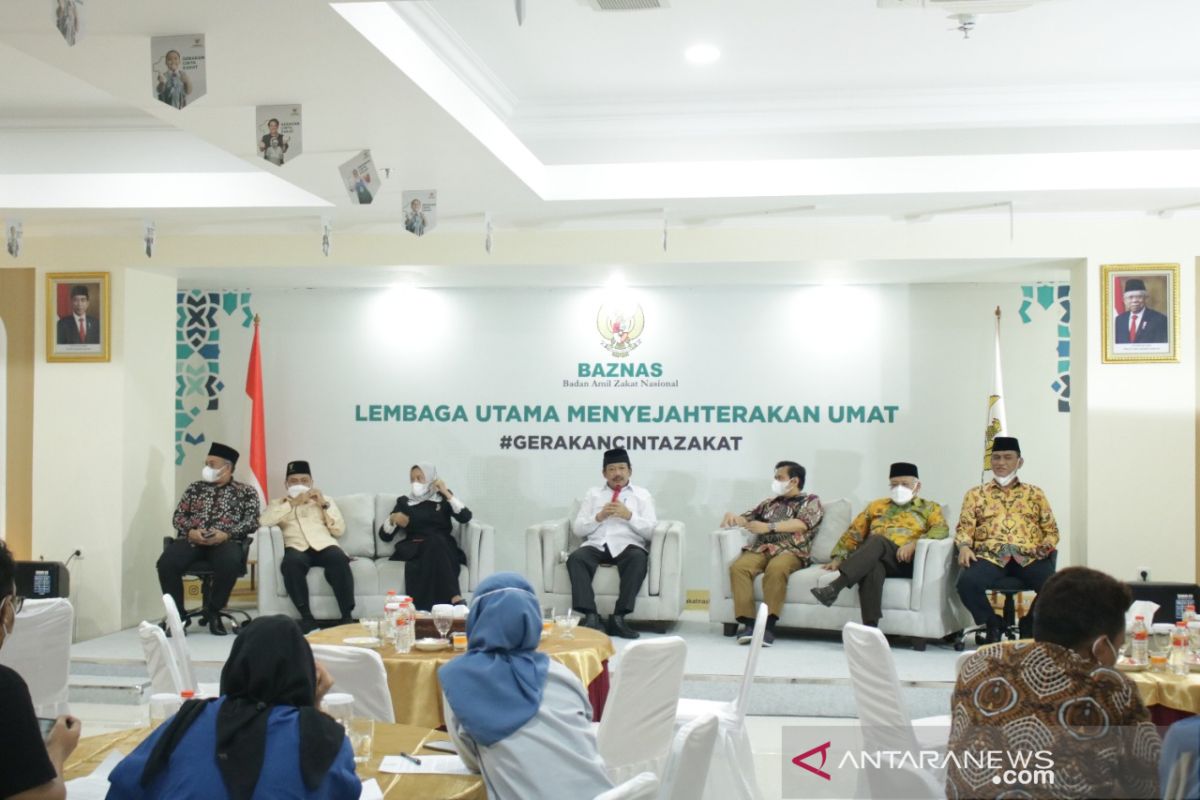 BAZNAS: Tren berzakat didominasi anak muda pada 2021 usia 25-44 tahun