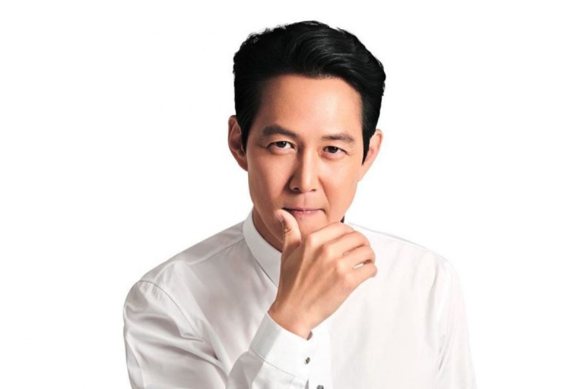 Lee Jung Jae tak akan hadiri  Golden Globes 2022