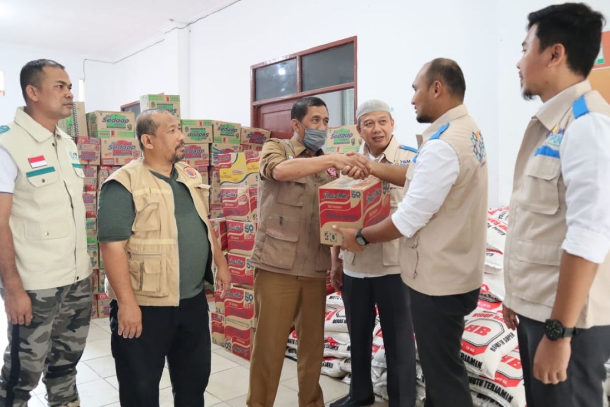 PLN salurkan bantuan untuk korban banjir di Aceh