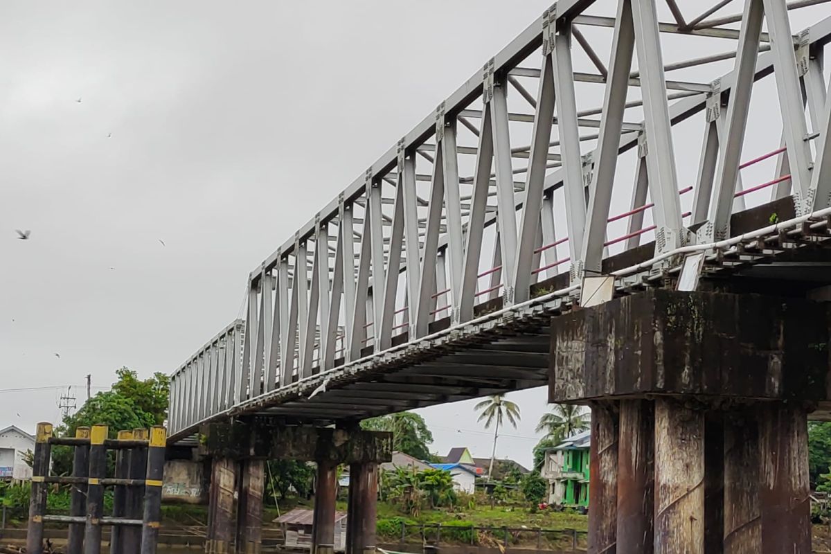 Isu jembatan Kapuas Putussibau retak hoax ternyata dalam pemeliharaan