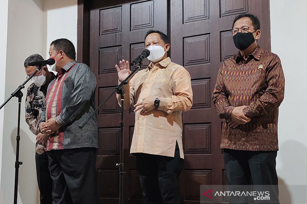 Mendagri minta daerah siapkan skenario perhitungan vaksinasi penguat