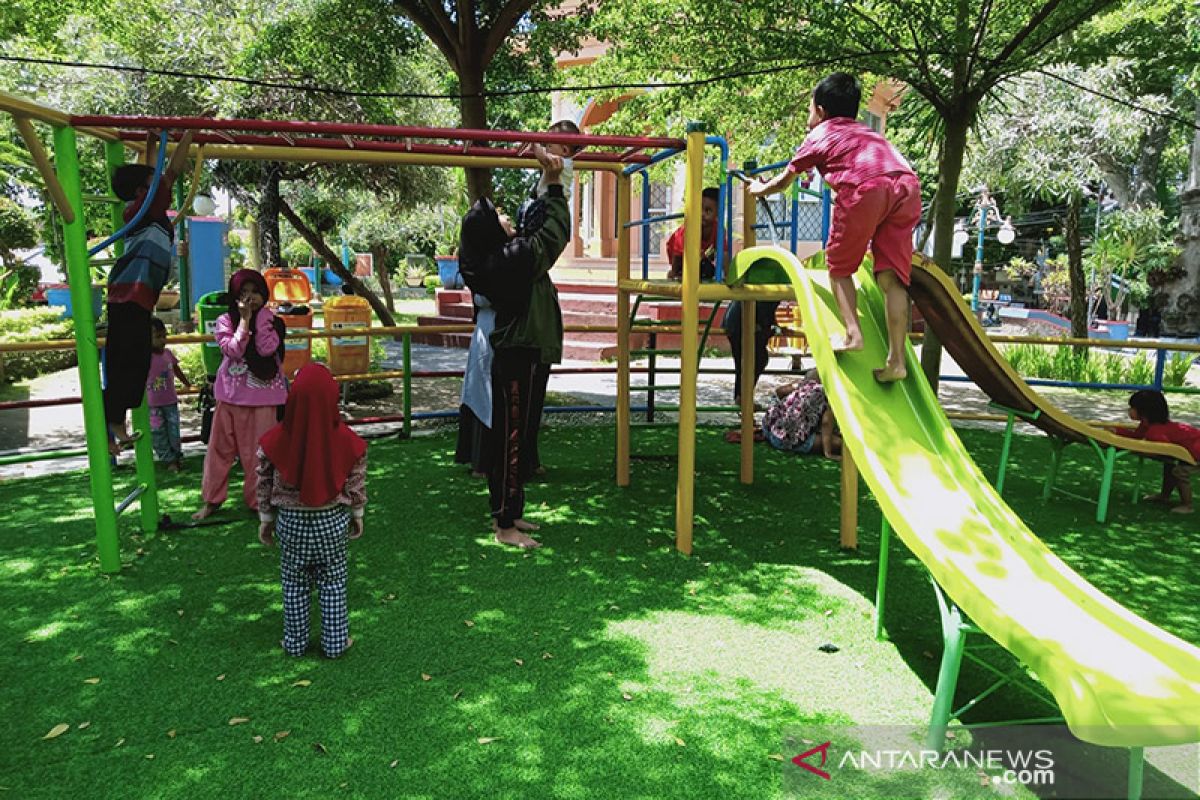 DLH Mataram siapkan personel Satgas Pertamanan awasi taman kota