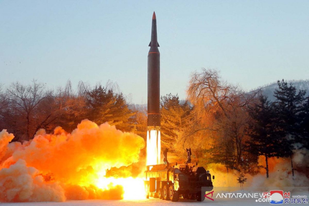 Korea Utara diduga luncurkan rudal balistik