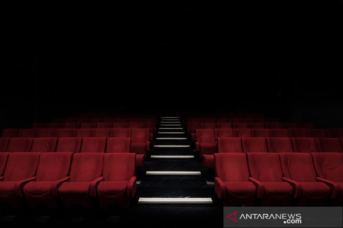 Sebanyak 5.000 pekerja Cineplex dirumahkan karena lonjakan Omicron