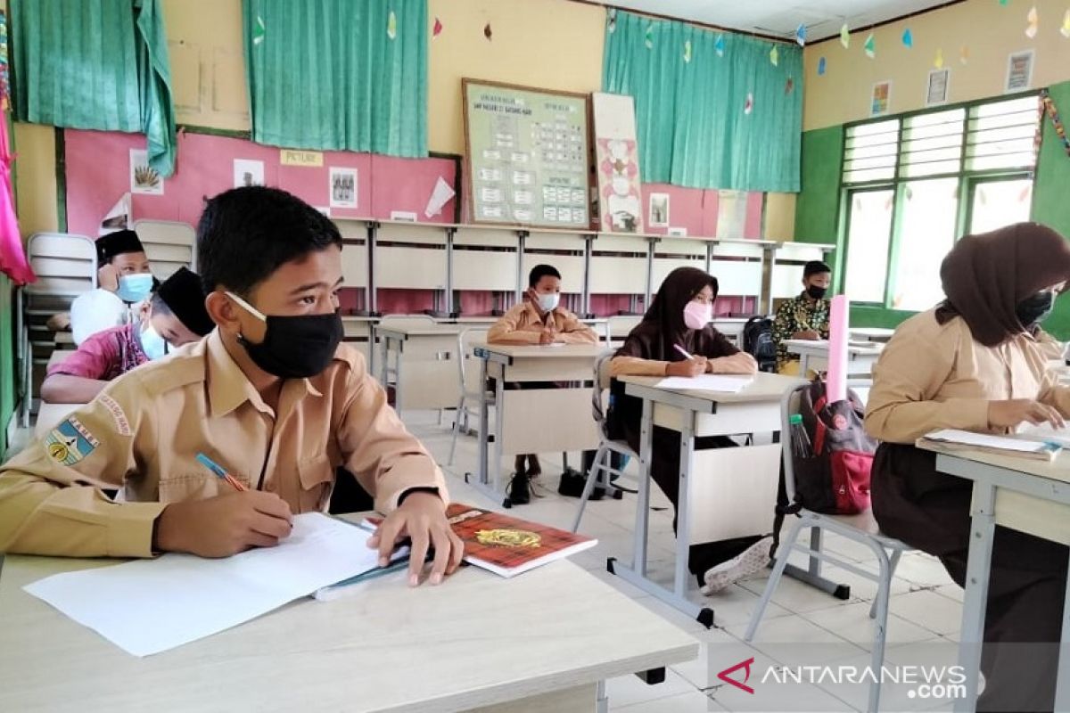 Pemprov Jambi merencanakan pembelajaran tatap muka penuh untuk SMA