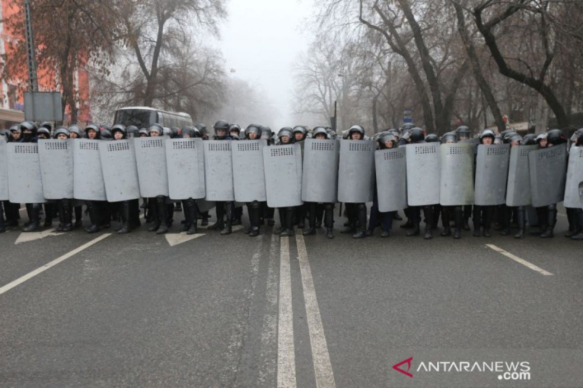 Polisi Kazakhstan tangkap sekitar 2.000 orang di Almaty