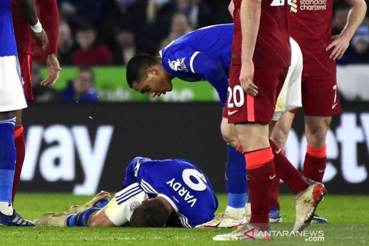 Striker Leicester Jamie Vardy absen beberapa pekan karena cedera lutut