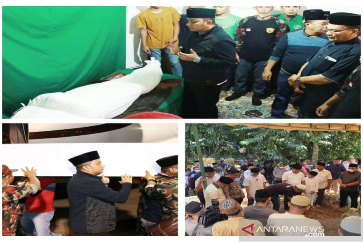 Duka mendalam, Bupati Bakhtiar  lepas jenazah almarhum abang kandungnya