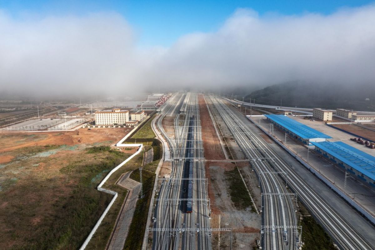 Nilai barang yang diperdagangkan melalui Jalur Kereta China-Laos tembus 100 juta dolar AS